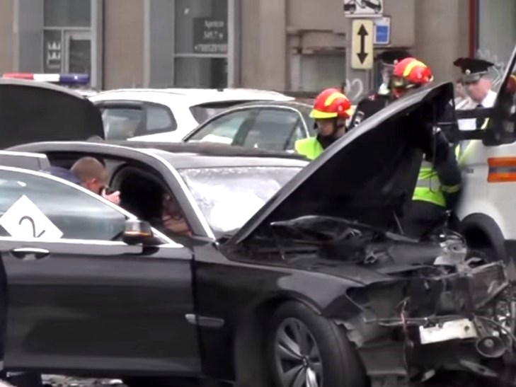 Traģēdija Maskavā. Šaušalīgā autokatastrofā mirst Putina uzticamākais šoferis (Bilde 3)