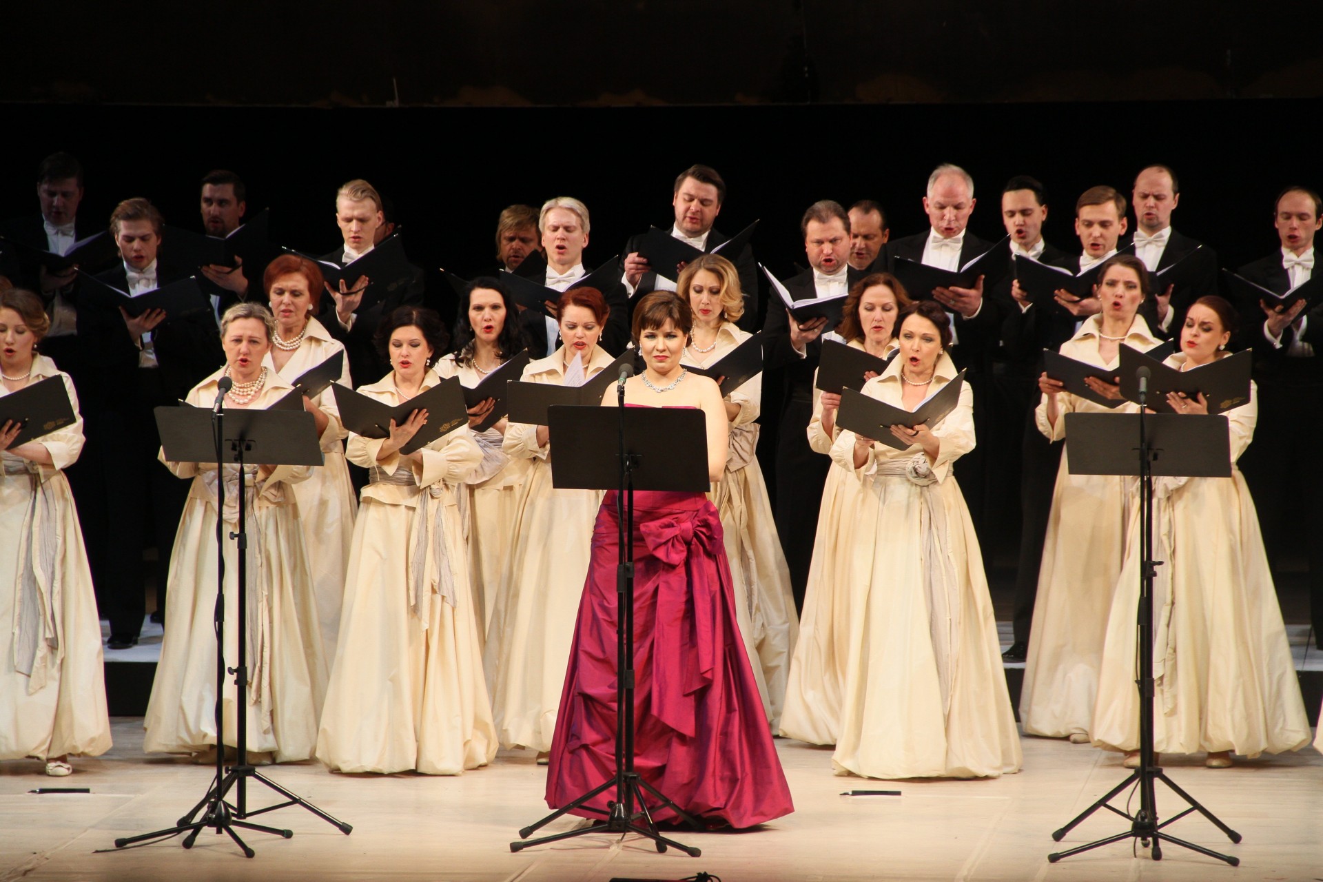 Latvijas Nacionālajā operā ar stāvovācijām izskanējis Vinčenco Bellīni operas Norma koncertizpildījums (Bilde 2)