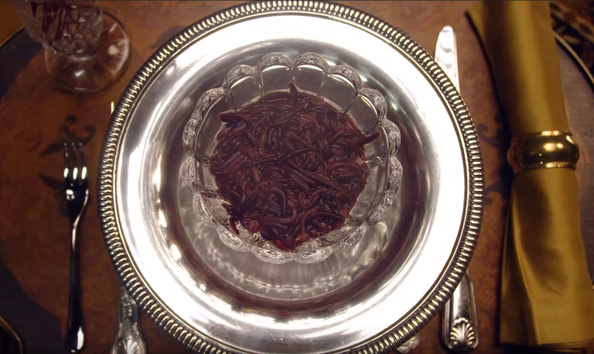 Nikola Kidmena pamatā ēd kukaiņus, tārpus un vaboles. VIDEO (Bilde 2)