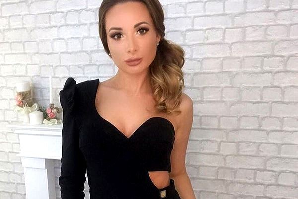 24 gadu vecumā Maskavā zvērīgi noslepkavota topošā ārste, MISS MAXIM 2018 Jekaterina Karaglanova (Bilde 2)