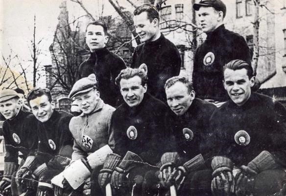 100 gadu vecumā mūžībā devusies Latvijas hokeja leģenda Elmārs Bauris (Bilde 2)