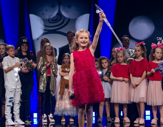 Konkursā Balss pavēlnieks triumfē Anastasija Jačmenkina