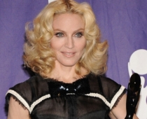 Oktobrī iznāks vēl viena grāmata par Madonnas dzīvi