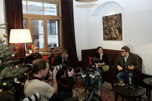 VIPi iekļūst Borisa Grebenščikova viesnīcas numurā (FOTO) (Bilde 1)