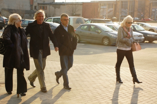 Legantes bijušais ar kundzi apmeklē Erosa Ramazoti koncertu (FOTO) (Bilde 1)