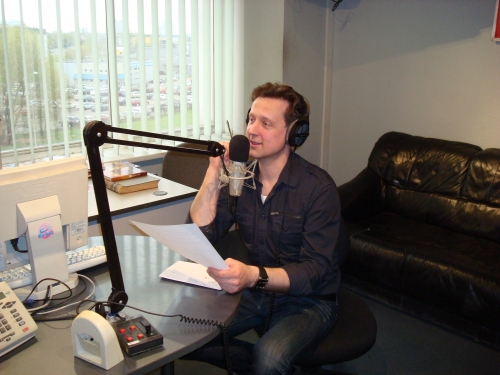 Jauna stunda ir situsi  - „Radio SWH” darbu sācis Normunds Rutulis (FOTO) (Bilde 1)