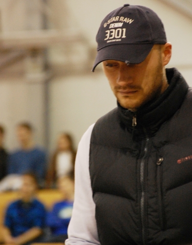 Guntas Baško līgavainis basketbolu skatās viens (FOTO) (Bilde 1)