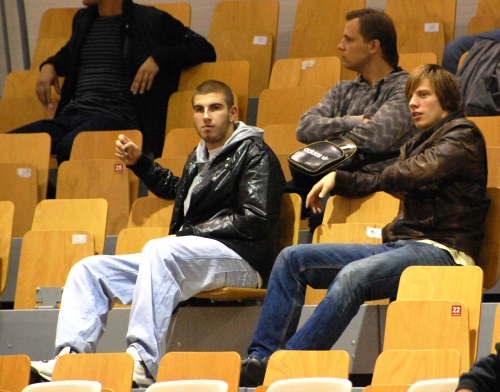 Ināra SLUCKA kopā ar pielūdzēju fano par basketbolu (pārīšaFOTO) (Bilde 3)