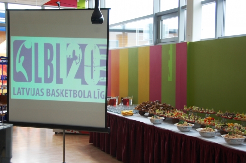Basketbola "vectētiņš" Uvis Helmanis atlaidis bārdiņu (FOTO) (Bilde 4)