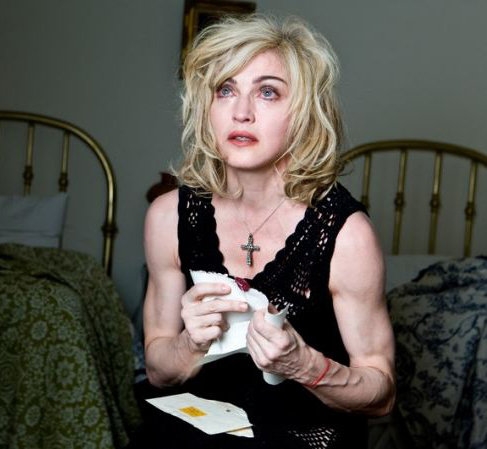Bez fotošopa Madonna šokē (FOTO) (Bilde 1)