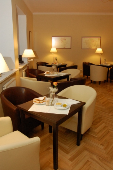 Jaunā vīna bāra "Different Wine" atvēršana (FOTO) (Bilde 3)