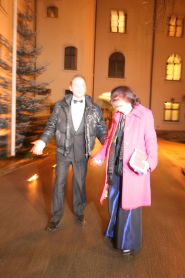 Lauris Reiniks pie prezidenta ierodas kopā ar savu smuko mammu (Bilde 3)
