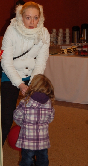 Viktorijai Plēpei grūti novaldīt meitiņu (FOTO) (Bilde 3)