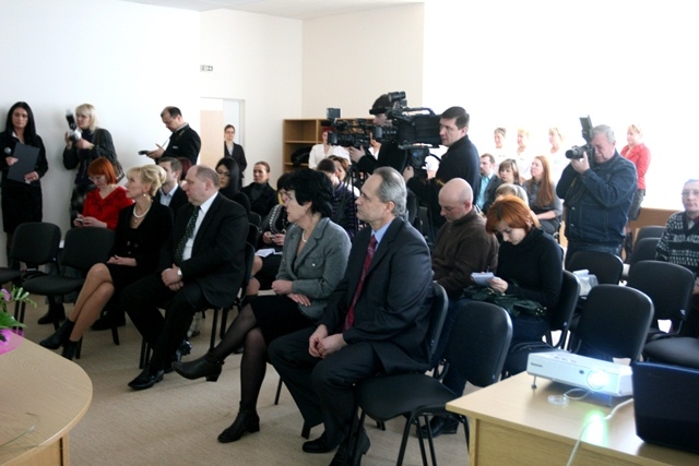 Glābējsilīti Daugavpilī atklāj ministri un deputāti, godinot Mārtiņu Freimani (Bilde 2)