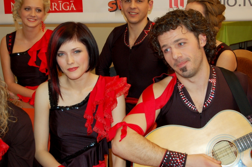 Šikākie Eirodziesmas 2011 dalībnieku tērpi (FOTO) (Bilde 1)