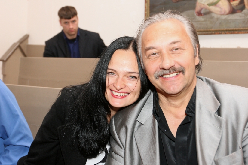 Sabiedrības krējums pusnaktī bauda krāšņo AlBano koncertu un gardos vīnus - FOTO (Bilde 3)