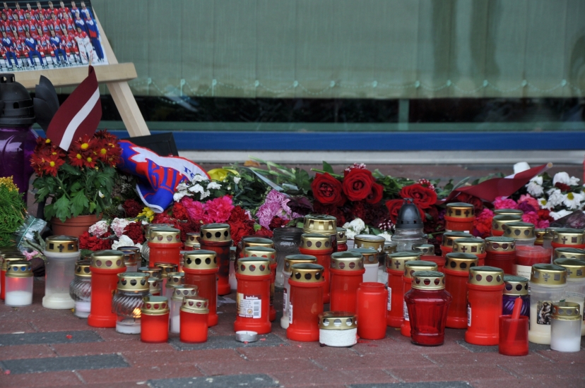 Cilvēki nespēj valdīt emocijas un raud (FOTO) (Bilde 2)