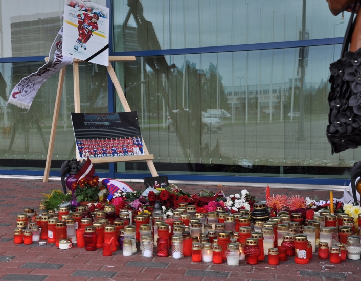 Cilvēki nespēj valdīt emocijas un raud (FOTO) (Bilde 3)
