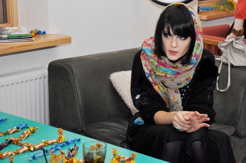 "Triānas parks" filmējoties iesmērējas ar paniņām (VIPiTv VIDEO) (Bilde 1)