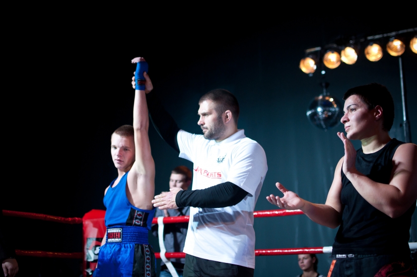 Boksere Agnese Boža zaudē vīrietim  (FOTO) (Bilde 3)