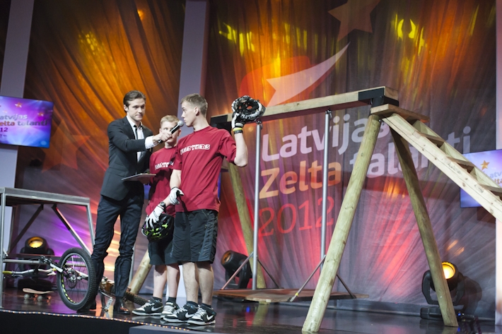 „Latvijas Zelta talanti 2012” brāļi Dermaki uzvaru izcīnīja pārliecinoši  (Bilde 4)