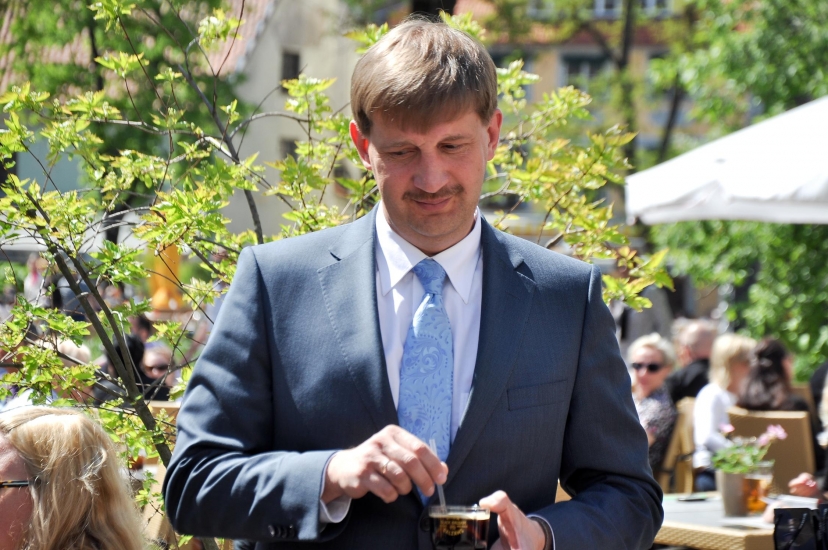 Zināmi ļaudis nesmādē Rīgas Melnā balzama tusiņu (FOTO) (Bilde 3)