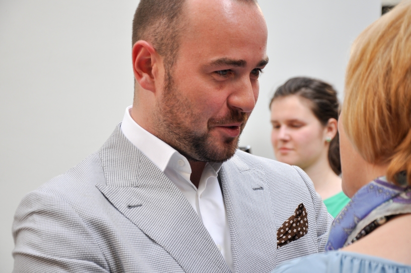 ŠKUTĀNS nesmādē bagātīgi klātos galdus (FOTO) (Bilde 3)