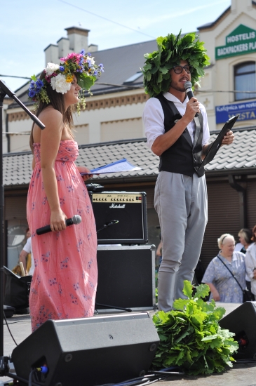 Smukie līgotāji Kašers un Marta Ritova (FOTO) (Bilde 1)