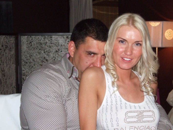 VIDŽA jaunā un simpātiskā draudzene nosvinējusi dzimšanas dienu (FOTO) (Bilde 4)
