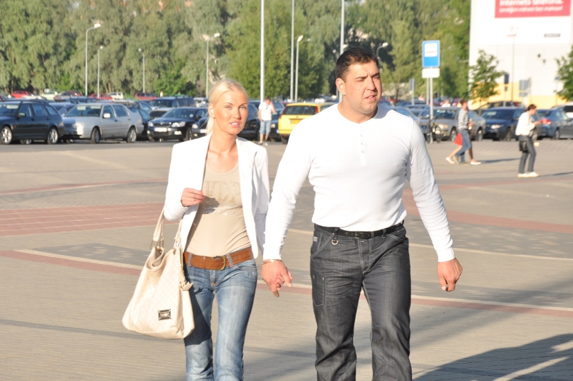 VIDZIS neatkāpjas no savas simpātiskās gaišmates (FOTO) (Bilde 3)