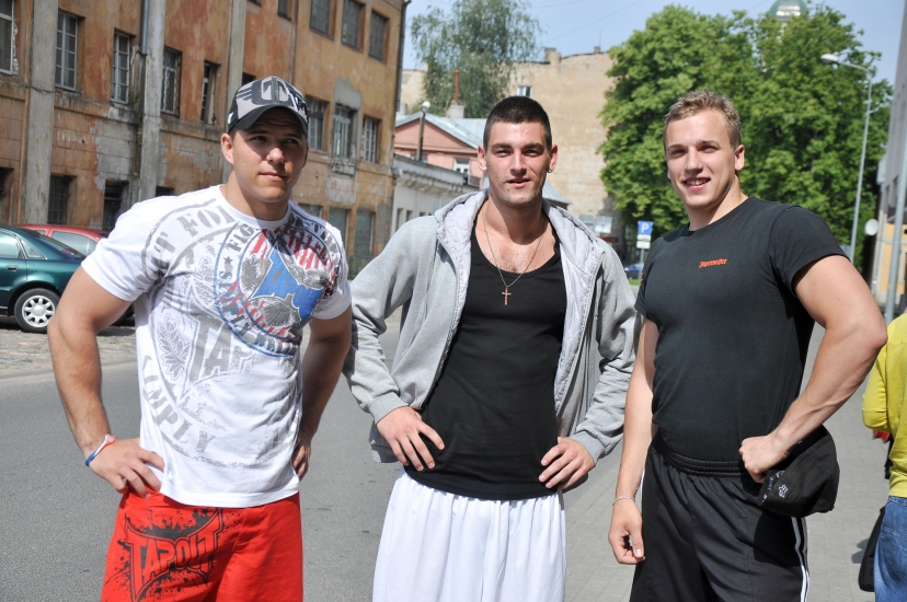 Šova "Cīnītājs" dalībnieku "izdzīvošanas" stils (FOTO) (Bilde 3)
