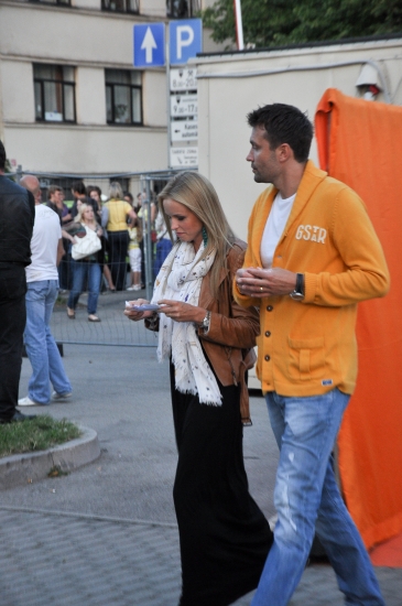 Janičenoks uz "Prāta vētras" koncertu dodas ar draudzeni (FOTO) (Bilde 2)