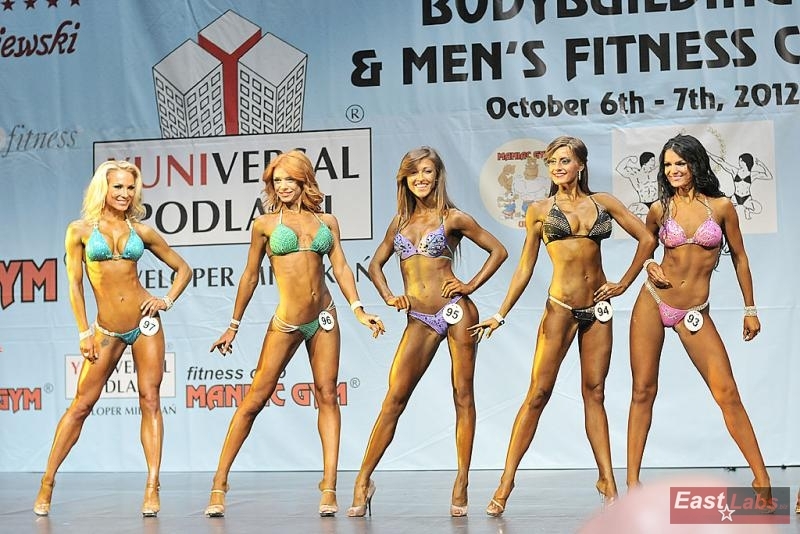 Latvijas bikini fitnesa komandas veiksmīgais starts  (Bilde 2)