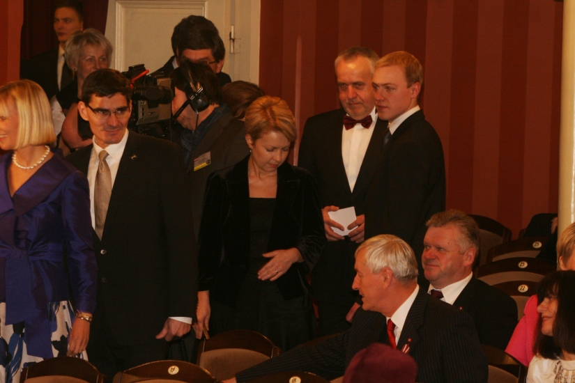 Aivara un Andra noziedzīgie grupējumi. Bez komentāriem. (Bilde 1)