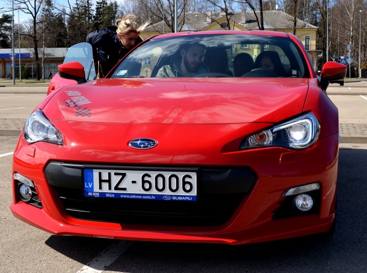 Dween, Nikolajs Puzikovs un "Mixyper" prezentē dziesmas "Viņas varā" video (Bilde 4)