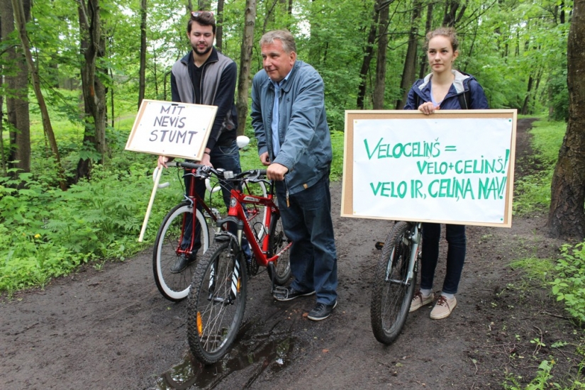 Vides aktīvisti iedzen Rīgas vicemēru stūrī - FOTOREPORTĀŽA (Bilde 4)