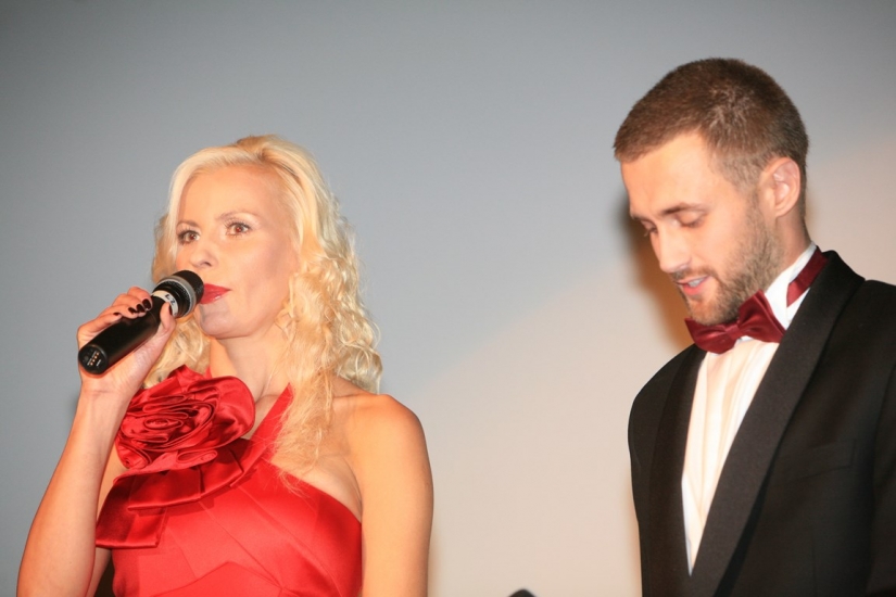Agnesei Zeltiņai ir kauns. Viņa nožēlo savas bijušās intīmās attiecības - FOTO (Bilde 4)