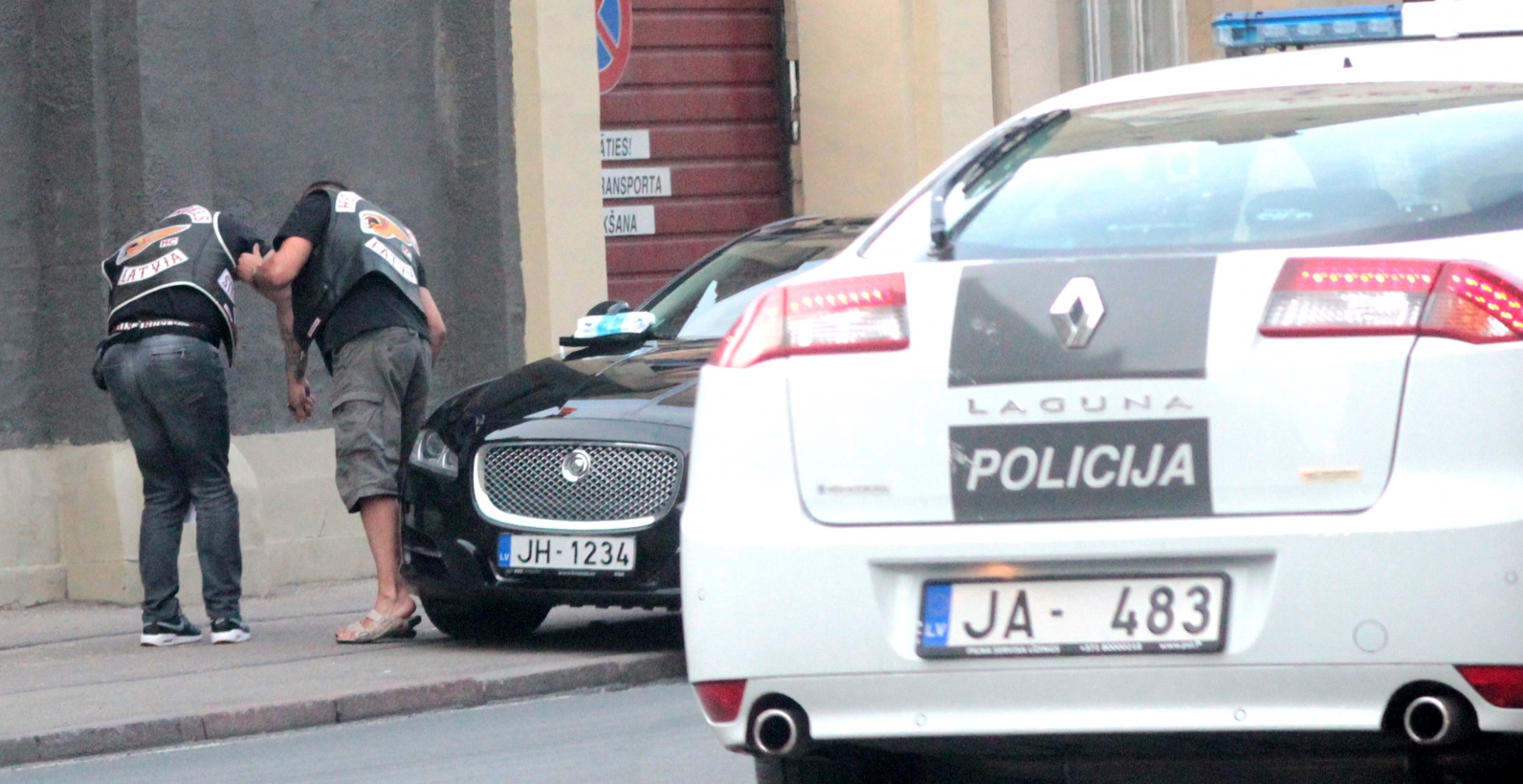 Raivis Vidzis cieš autoavārijā - FOTO NO NOTIKUMA VIETAS (Bilde 4)