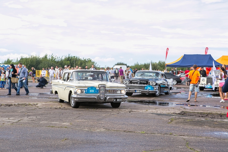 FOTO: Antīko auto parāde (Bilde 1)
