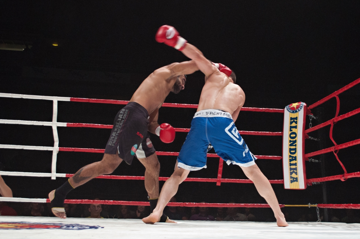 Fight Arena cīņas šovā pirmo reizi plūksies arī dāmas (Bilde 1)