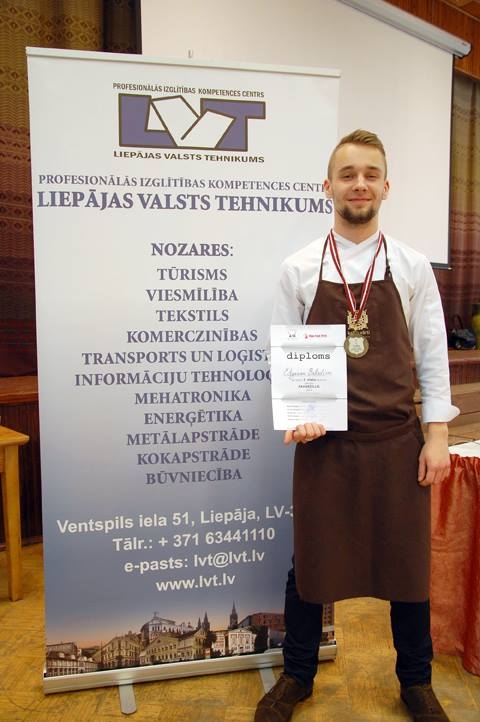 Ķiplokus aizstāt ar lakšiem, tā iesaka Latvijas pavārzellis (Bilde 3)