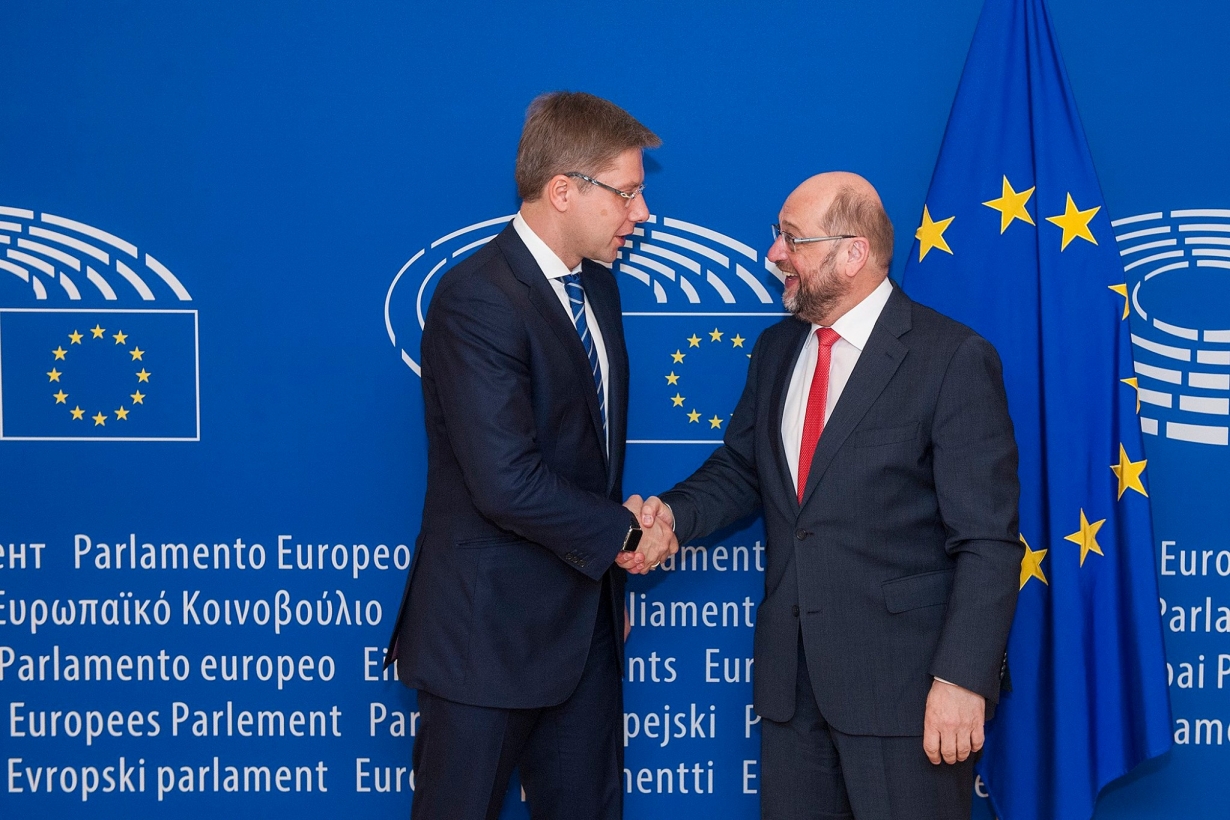 Ušakovs latviešus aicina Eirovīzijā balsot par Krieviju (Bilde 3)