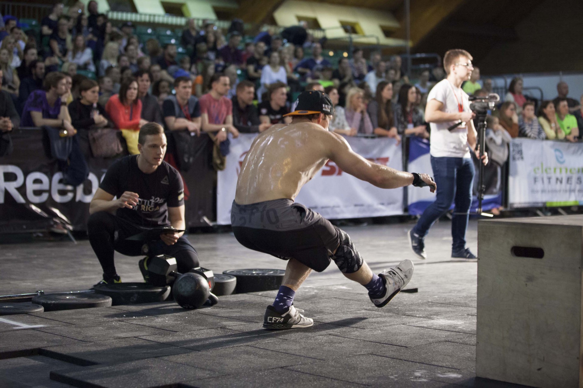 Muskuļoti sportisti, mākslinieku priekšnesumi un bezkompromisa cīņa Battle of Riga 2017 Ķīpsalā (Bilde 4)