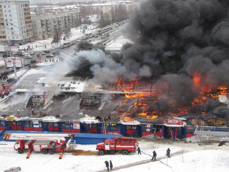 Šokējoši. 64 bojā gājušie, 84 ievainotie. Tirdzniecības centru Krievijā aizdedzinājuši divi bērni (Bilde 1)
