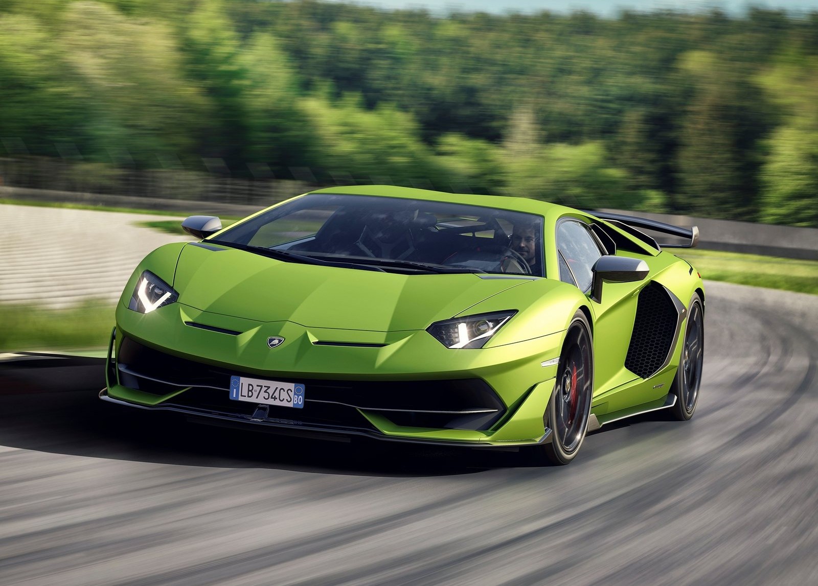 Izstādē Auto 2019 visātrākais Lamborghini pasaulē (Bilde 1)