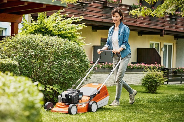 Labākie zāles pļāvēji un pļāvēji-roboti izstādē “Dārzs un dzīvesstils 2019” Ķīpsalā (Bilde 2)