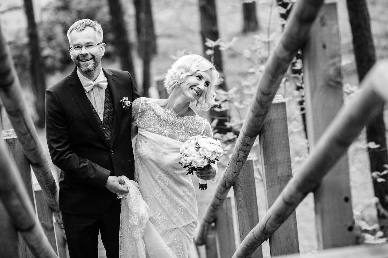 FOTO. VIDEO. Slepus apprecējušies konkurējošo televīziju spīdošākās zvaigznes Ilze Jaunalksne un Gundars Rēders (Bilde 4)