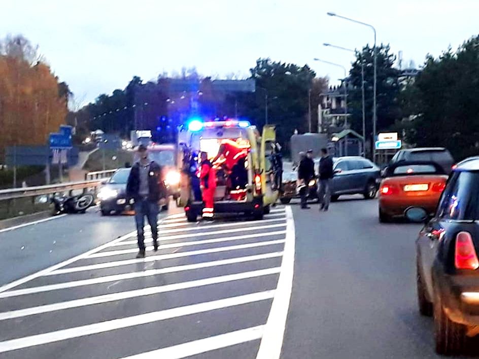 Autoavārijā cietis Saeimas deputāts Aleksandrs Kiršteins. FOTO (Bilde 3)