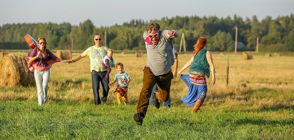 ATVADU FOTOGALERIJA. 43 gadu vecumā mūžībā devies ilggadējais ziņu aģentūras LETA žurnālists, redaktors Mārtiņš Lukaševičs (Bilde 1)