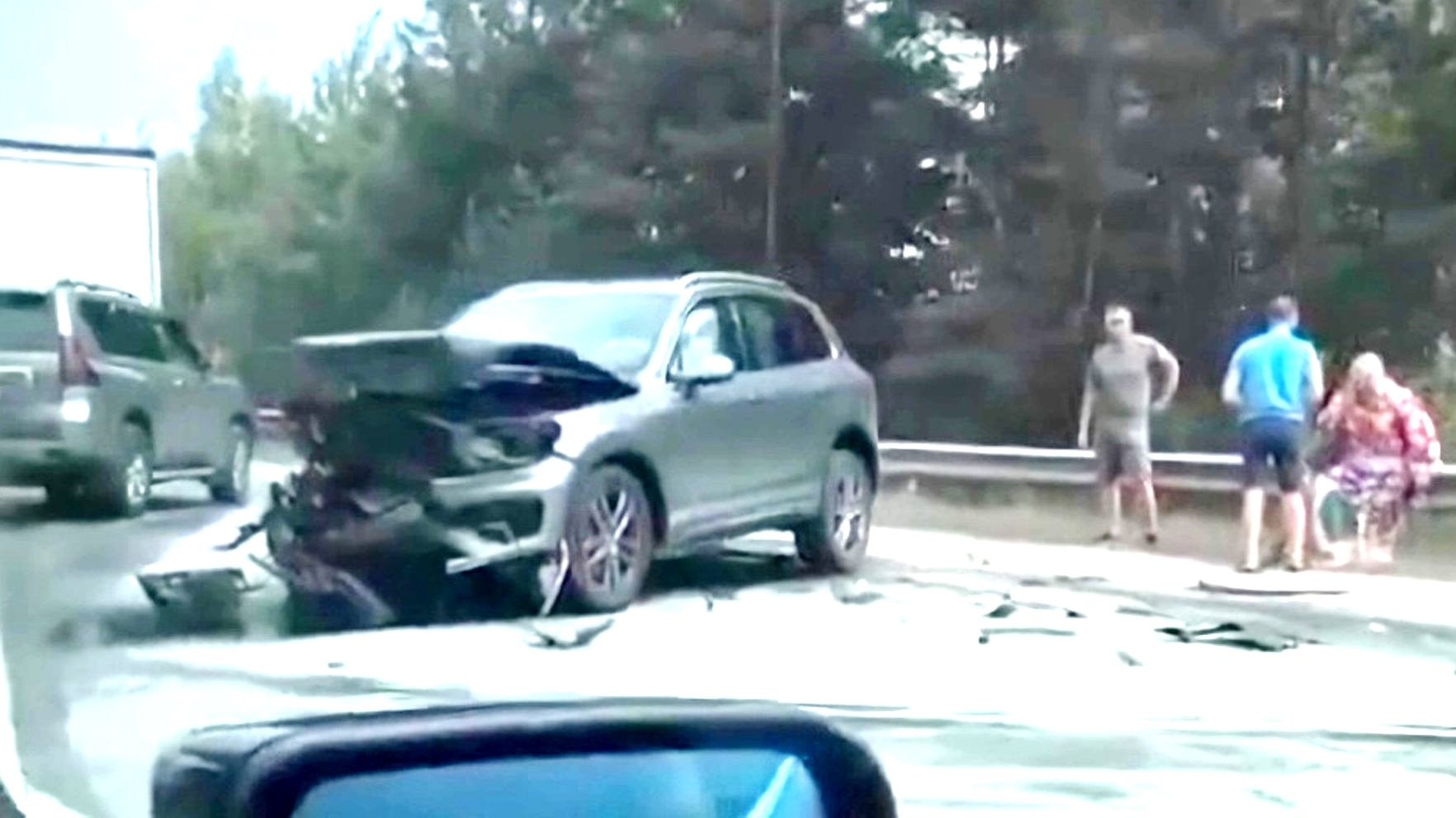 Vai frontālo sadursmi 'Rīgas mežu' šefiene ar dienesta auto izraisīja alkohola reibumā? (Bilde 1)